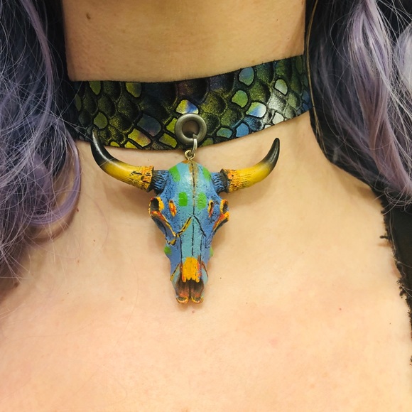 Boho western long horn skull choker - Picture 2 of 6